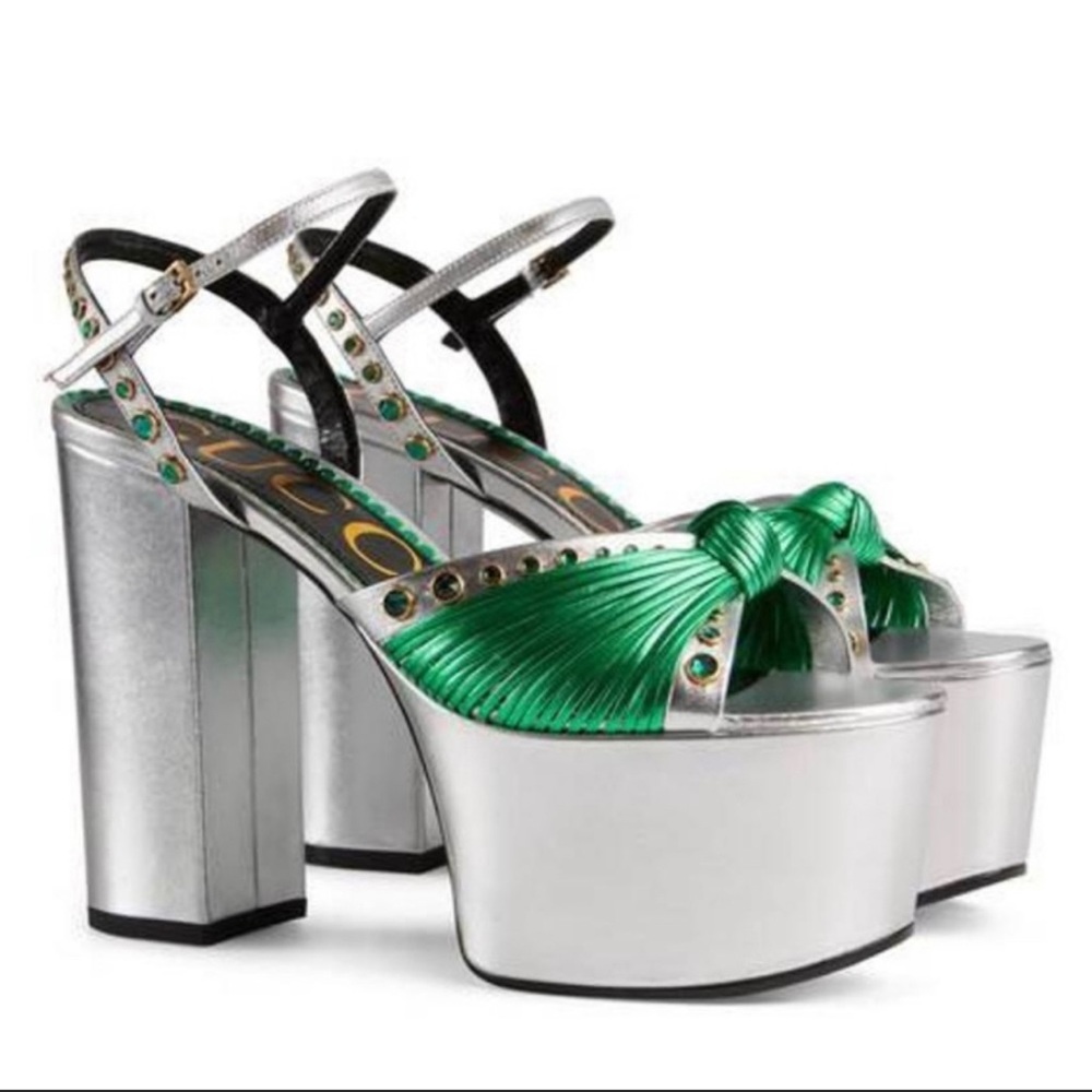 Brand New in Box Gucci Crawford leather knot platform sandals.
Silver/ Jade